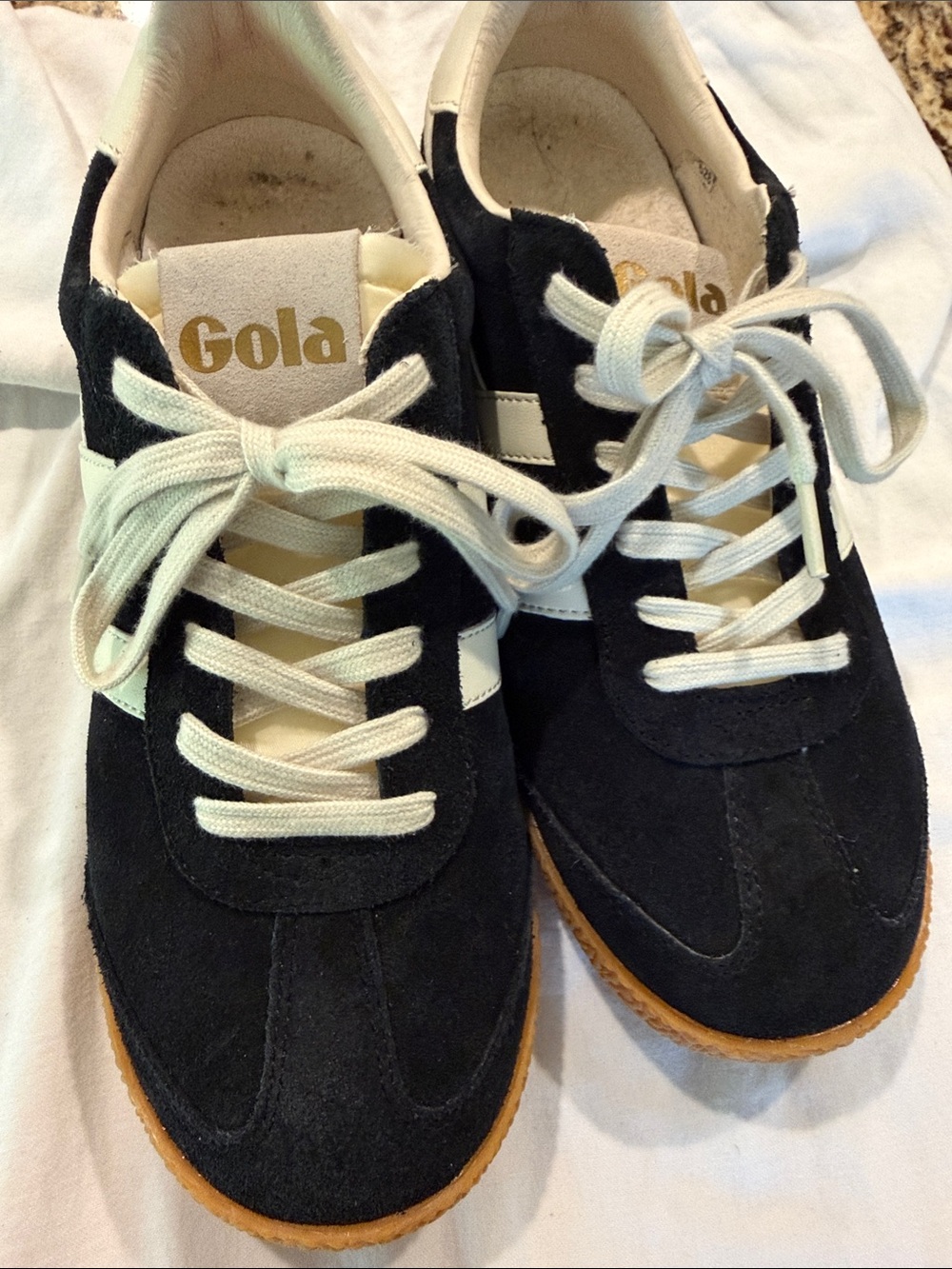 Women's Goal sneaker in navy blue suede